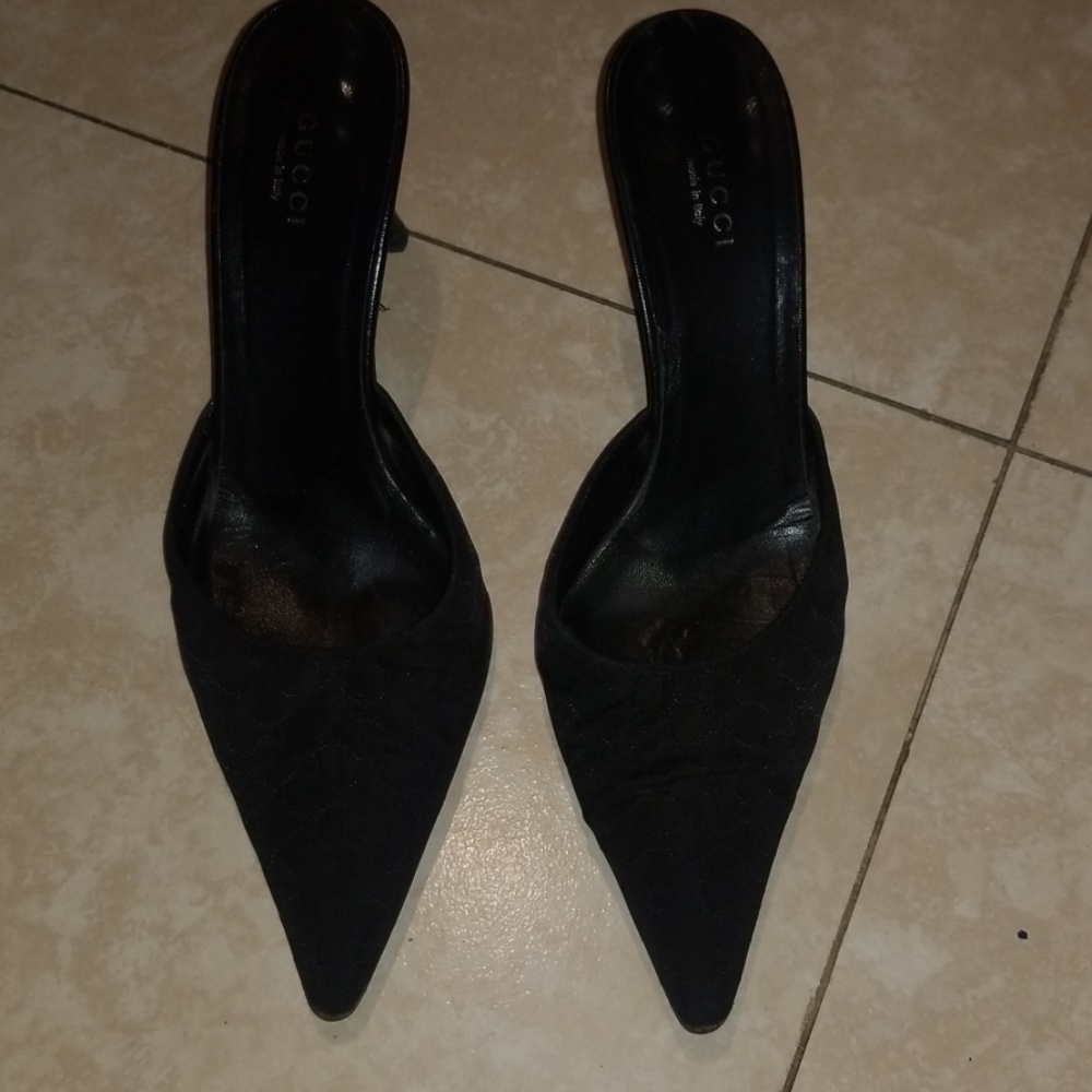 Gucci slip on low heels